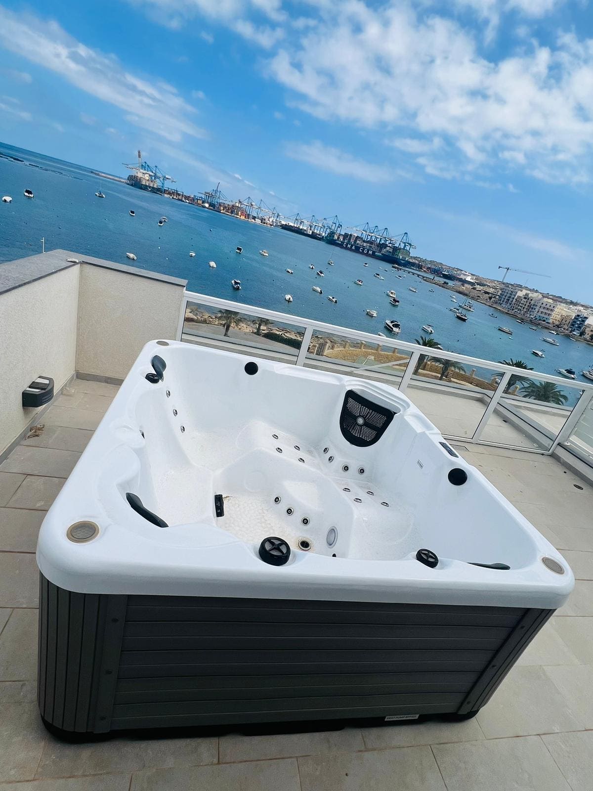 Jacuzzi Room